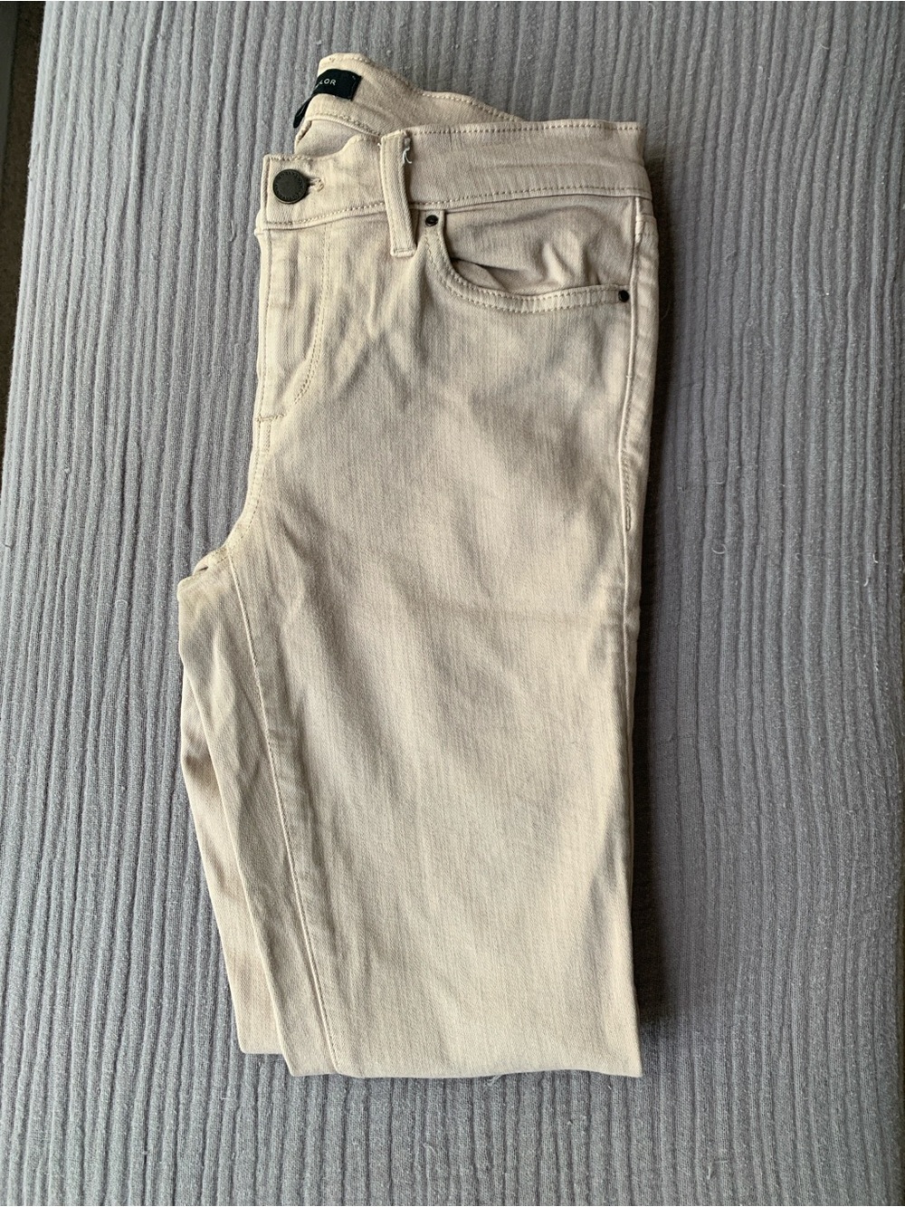 Ann Taylor Skinny Jeans in Cream